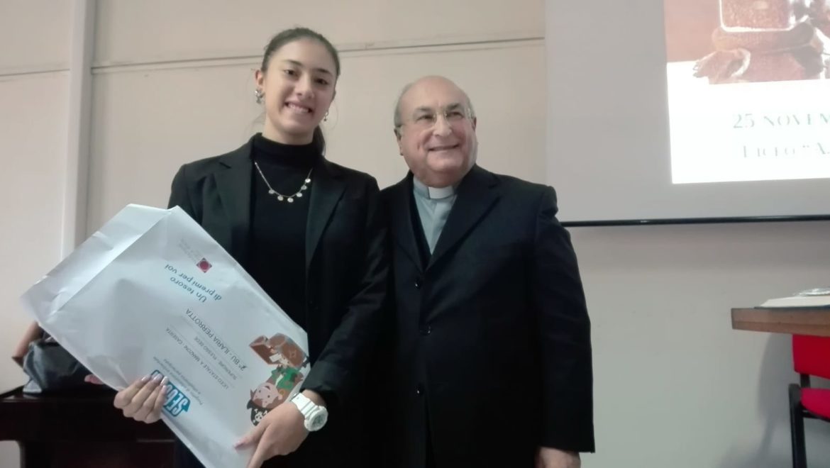 Al Liceo Manzoni premiati i vincitori del concorso La Casa Comune